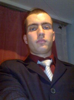nem  a legkedvesebb ruhám ez :D