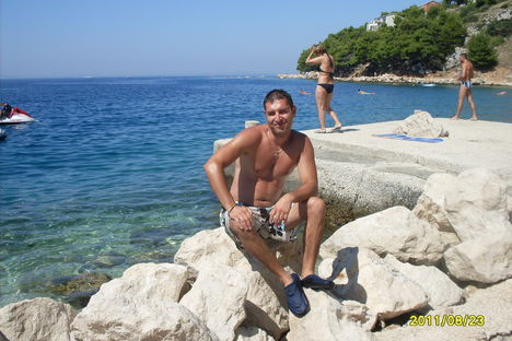 omis