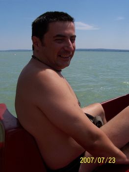 user_9449428_1230371668020