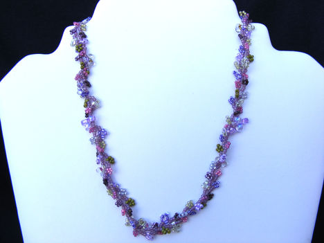 Flowerbud braid necklace