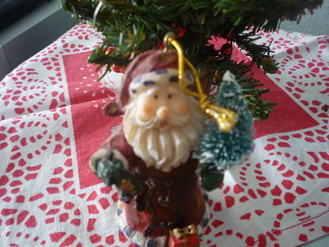 2011. DECEMBER 6