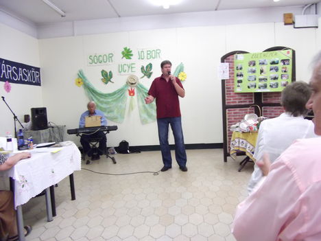 2011.októberi találkozója az Újpesti Magyardal és Zenebarát Körnek.