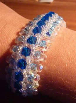 Rengeteg swarovski gyöngy