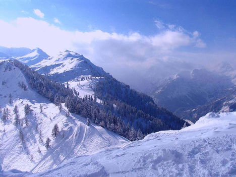 Tiszta égi lepel. 3
