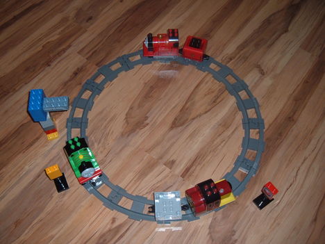 ELADÓ LEGO DUPLO THOMAS ÉS BARÁTAI 3