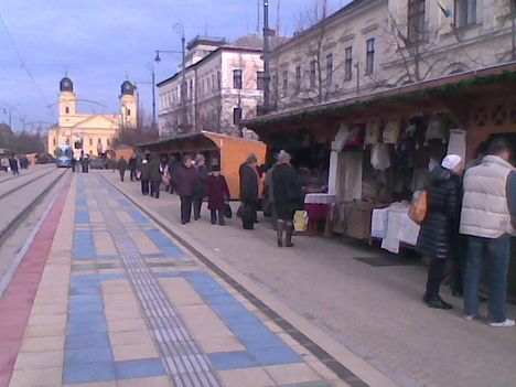 Kép016jpg  Karácsonyi vásársor