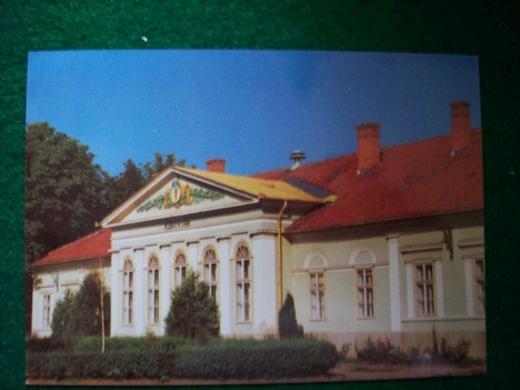 52. Magyarország - Jászapáti, Könyvtár