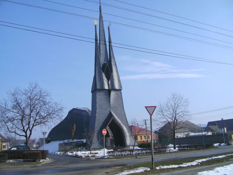 Makovecz templom 2
