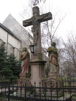 jaszbereny_kalvaria_volgyi_kereszt
