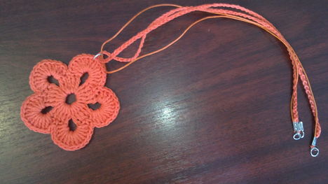 Narancssarga virag medal horgolt lancon-20120209407