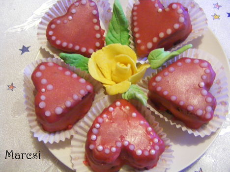 Valentin napra szív desszert