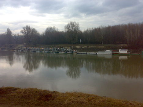 20120104308_171222