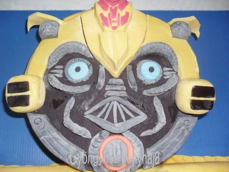 űrdongó transformer torta 1