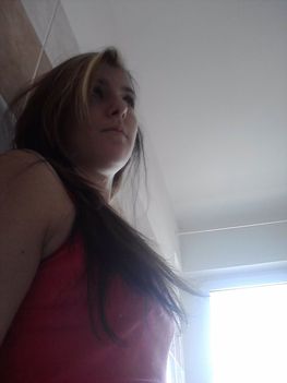 én