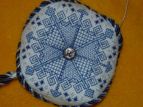 biscornu1b
