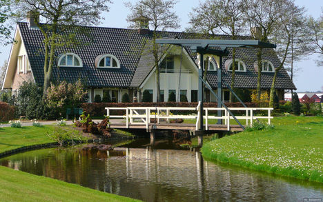 holland-halfweg