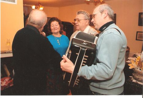 Reggelig húzzák a cigányok