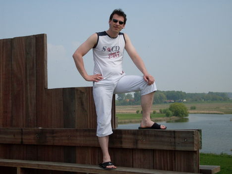 Tomi Hollandiában