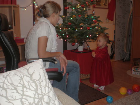 Idén karácsonykor Niki és Zita (lányaim)