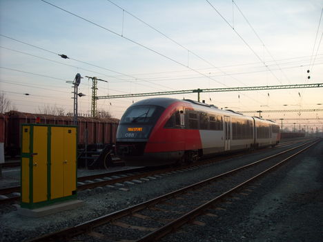 Bahn 008