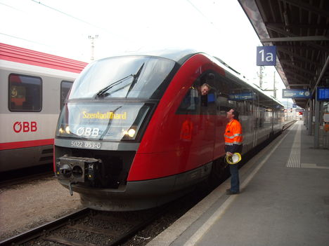 Bahn 023