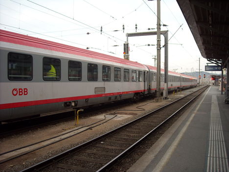 Bahn 025