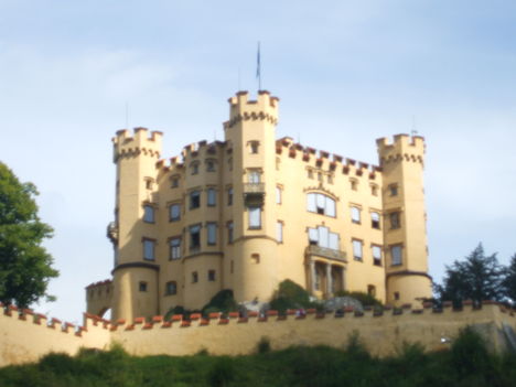 II.Lajos szüleinek vára
