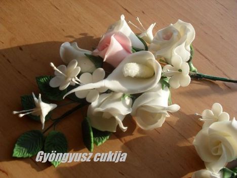 ízelítő a fondant virágaimból 7