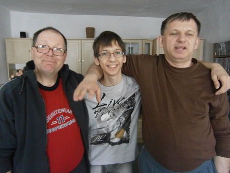 Bátyám, férjem, kisebbik fiam :-)