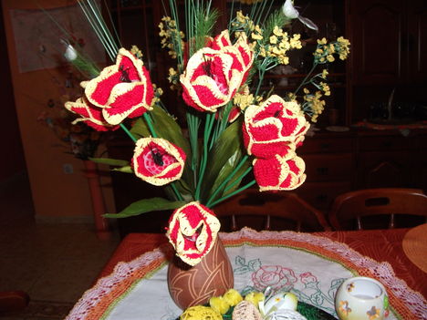 piros tulipán csokor