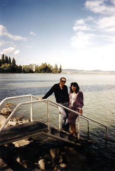 én és élettársam Balaton partján