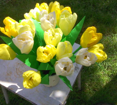 sárga tulipáncsokor