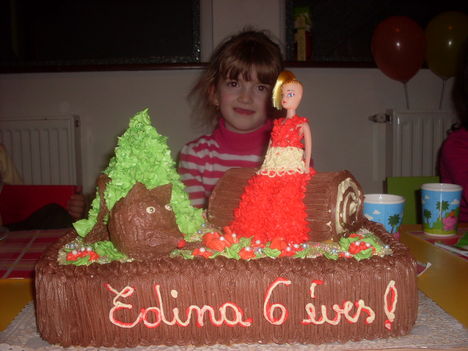Edina 6 éves ... 