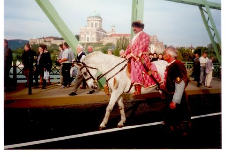 Štúrovo / Párkány / -Esztergomi híd avatása 2001