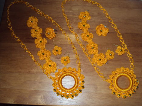 Zsuzsa horgolt ékszerei 001