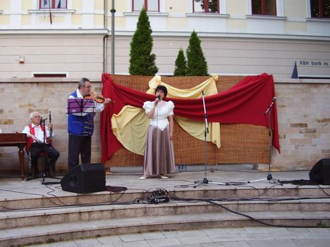 RÉKASI ICUKA SZERVEZÉSÉBEN 12