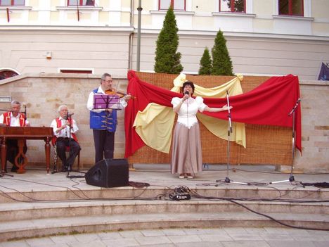 RÉKASI ICUKA SZERVEZÉSÉBEN 36
