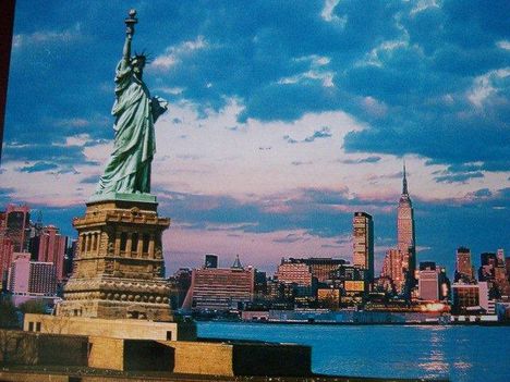 New York, az Égig érő Ember jelképe...