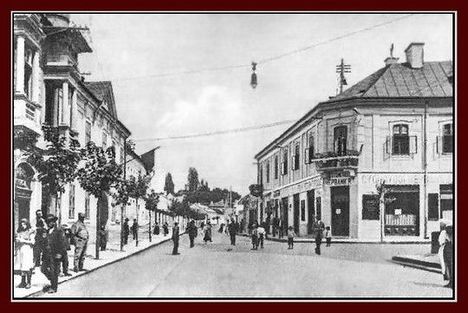 A gyöngyösi Petőfi S. utca eleje az 1900-as években