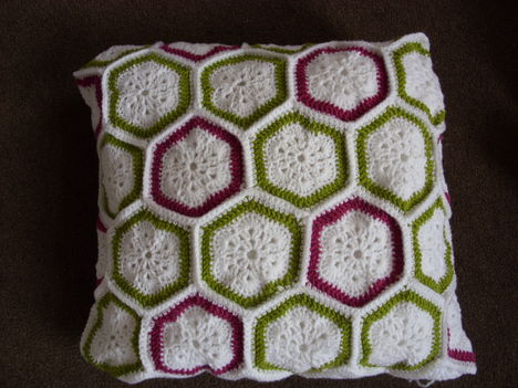Hexagon párna