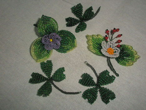 kitűzők