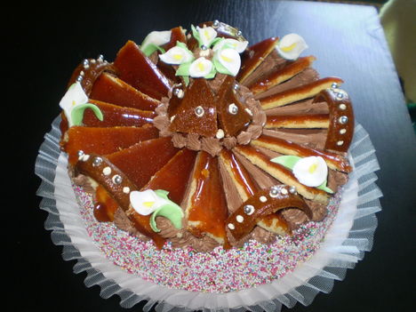 2012.05.04 grillázsos dobos torta