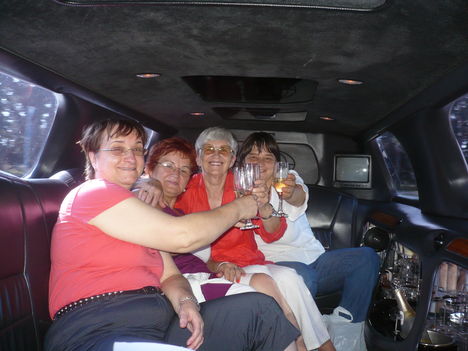Limuzin utazás Győrben 2012 aug 26