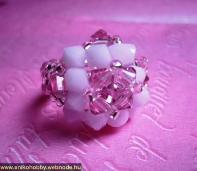 Swarovski rózsaszínű gyűrű