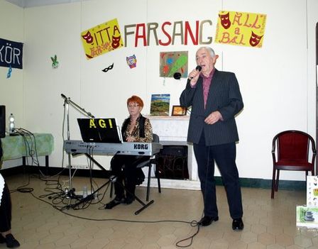 2013.febr.5.Farsangi délután a Zenebarát Körben.