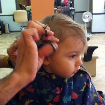 Andreas' first haircut