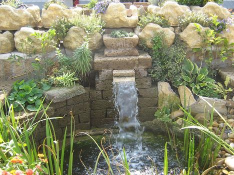 1302872636_kerti_to_epites34