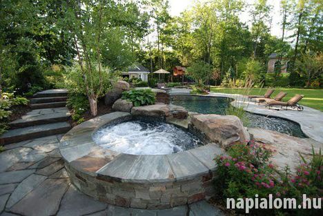 530403_345691855496525_1433227182_n