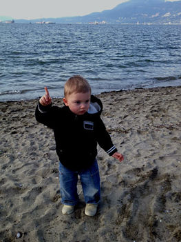 Andreas at Kitsilano Beach - Saturday March 09-13