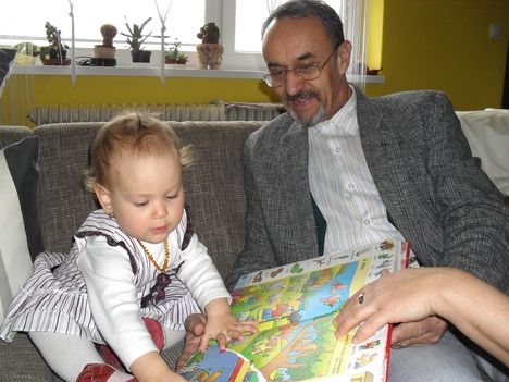Fruzsin . Papa : 8